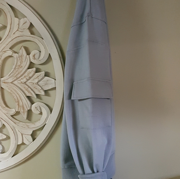 Cargo Pocket Modal Sweatshirt - Picture 6 of 8